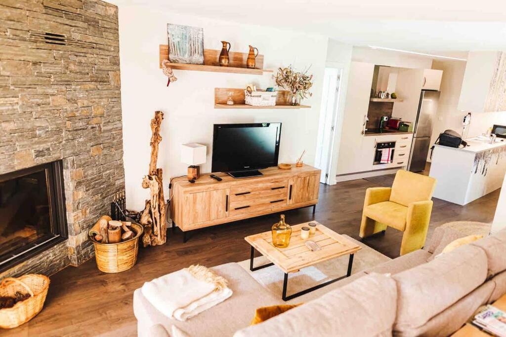 Precioso Apartamento Con Jardin Privado A 4 Km De Puigcerda Enveitg Exterior photo